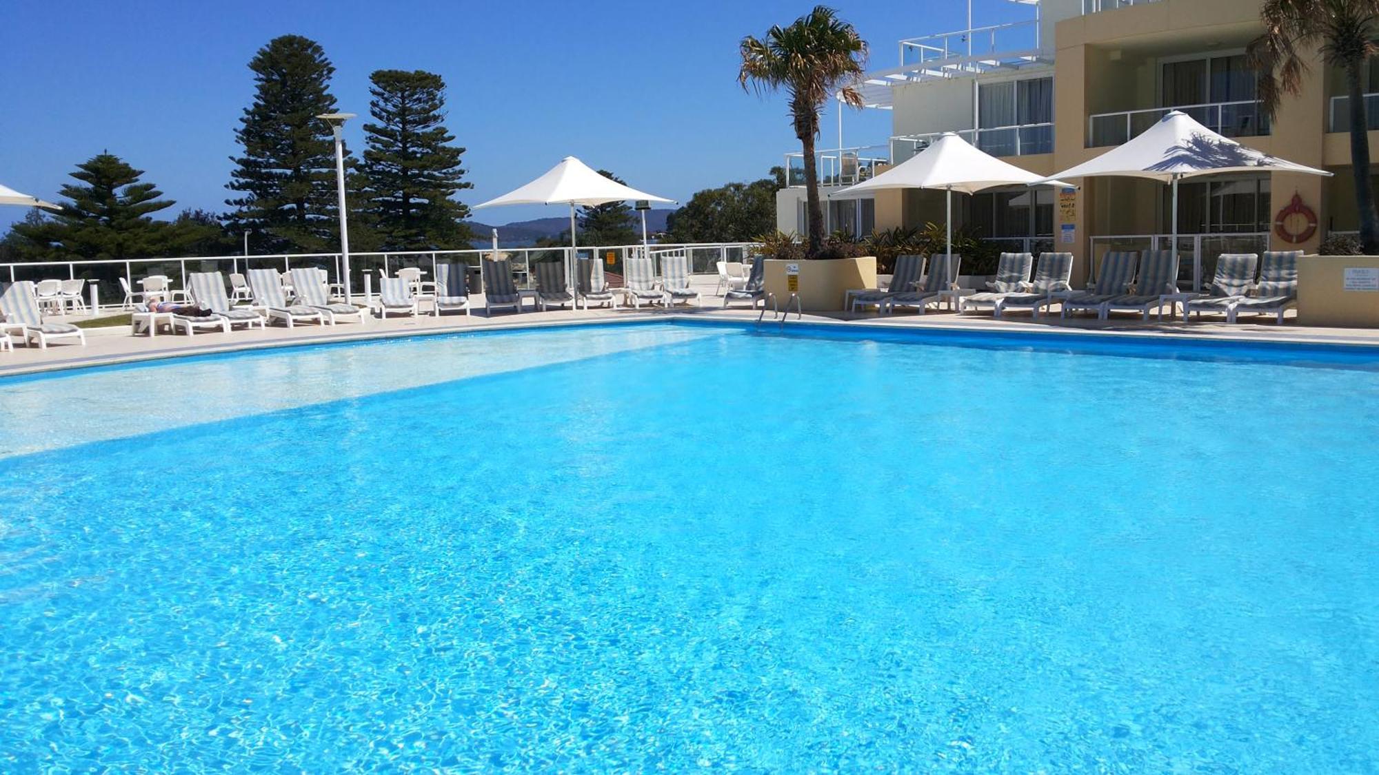Base Holidays - Ettalong Beach Premium Apartments Екстериор снимка
