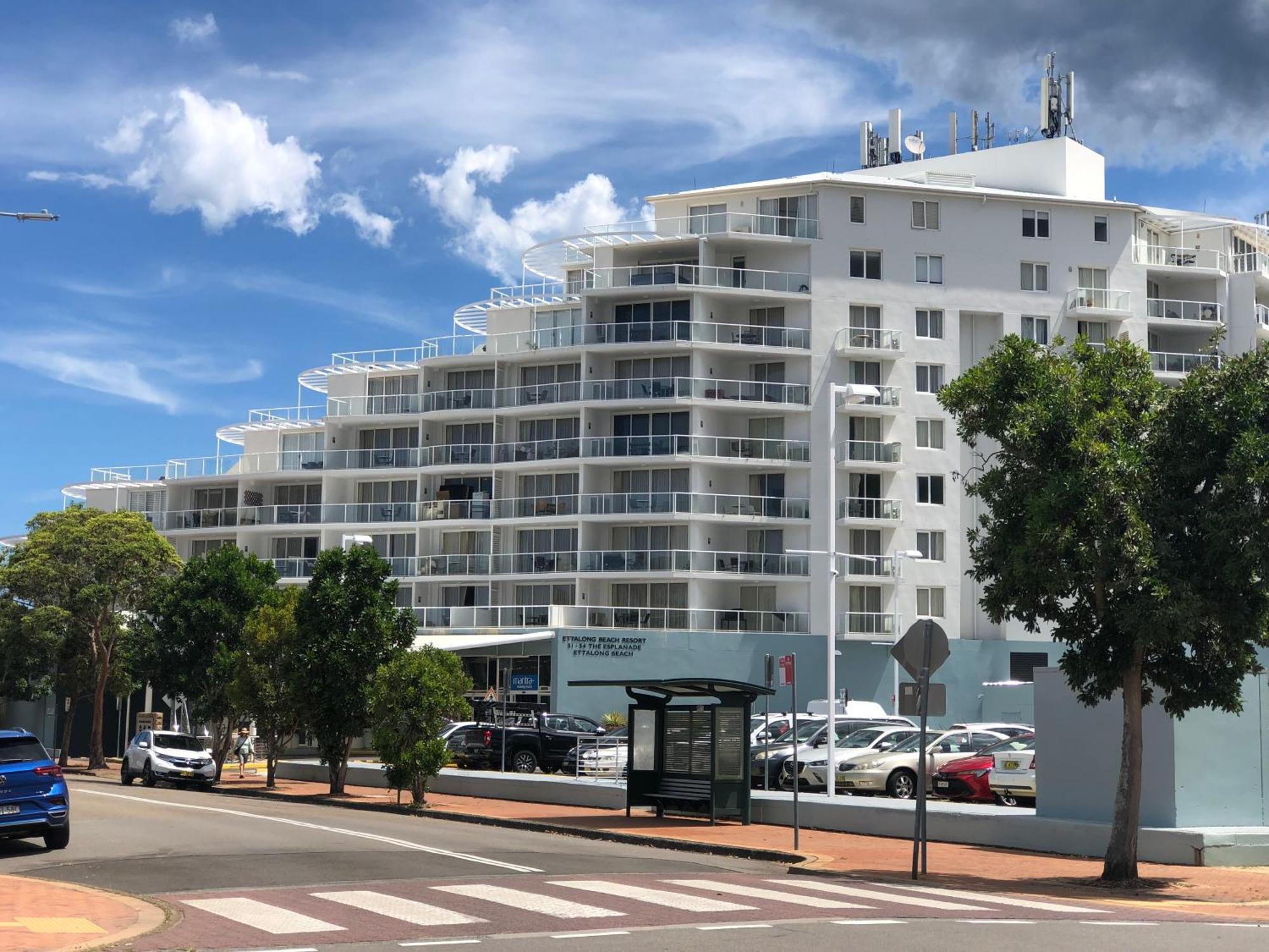 Base Holidays - Ettalong Beach Premium Apartments Екстериор снимка
