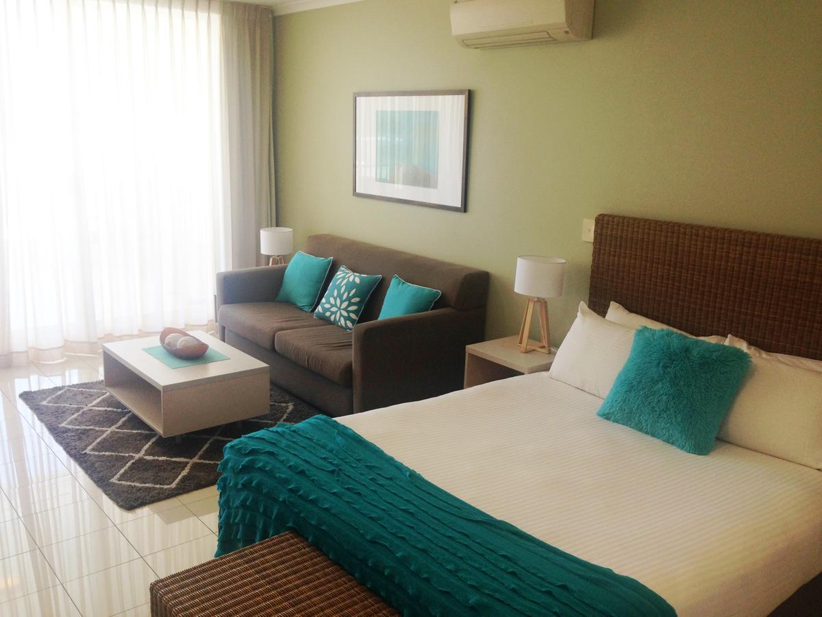 Base Holidays - Ettalong Beach Premium Apartments Екстериор снимка