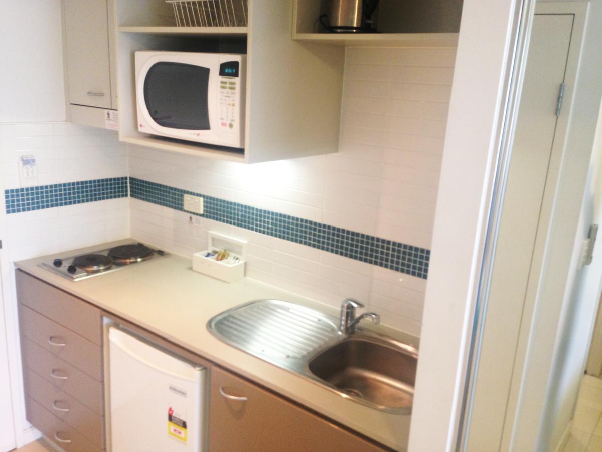 Base Holidays - Ettalong Beach Premium Apartments Екстериор снимка