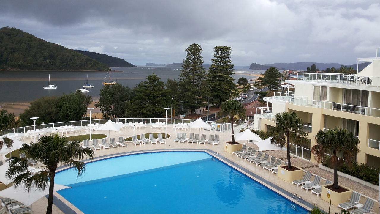 Base Holidays - Ettalong Beach Premium Apartments Екстериор снимка