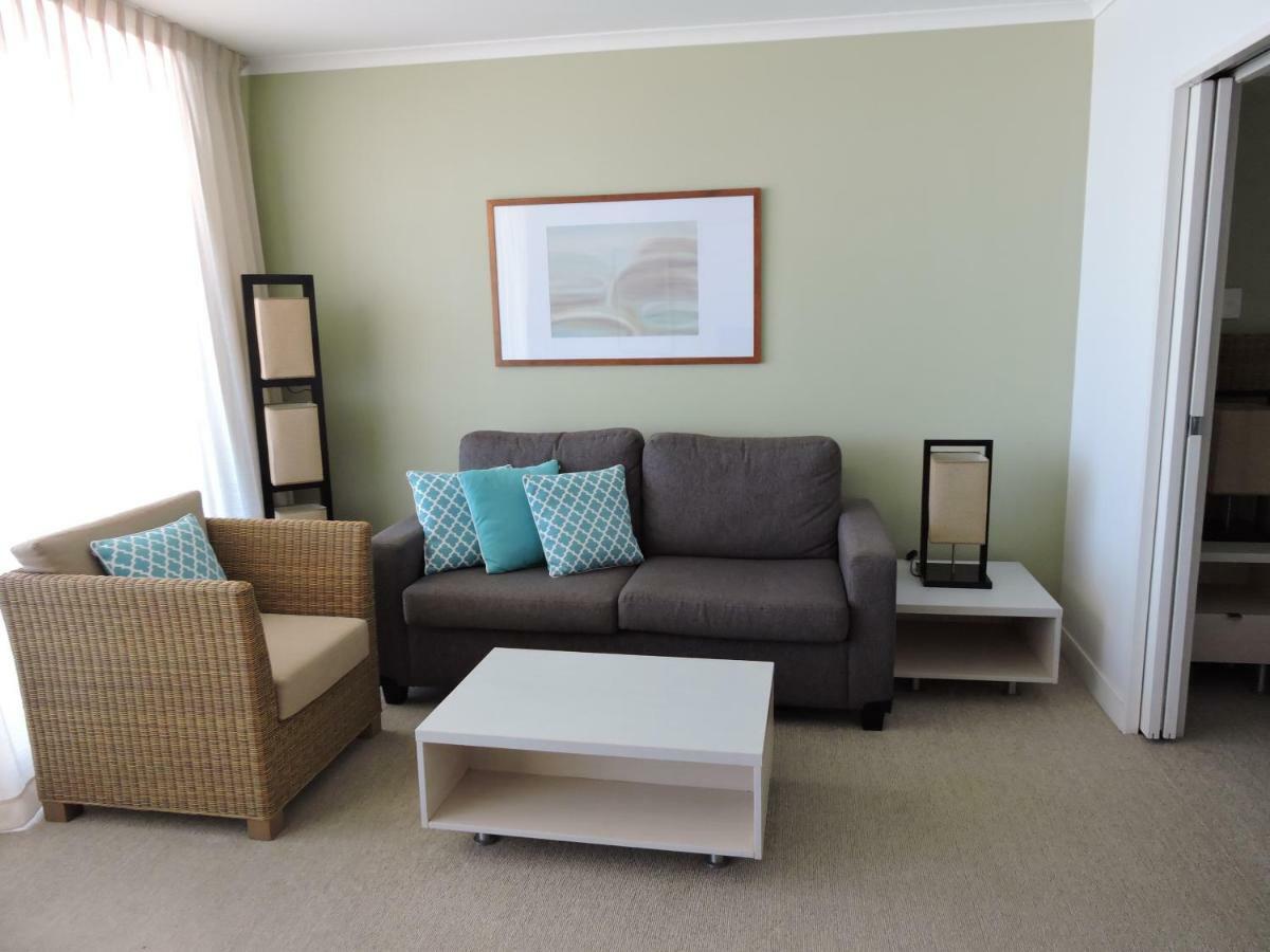 Base Holidays - Ettalong Beach Premium Apartments Екстериор снимка